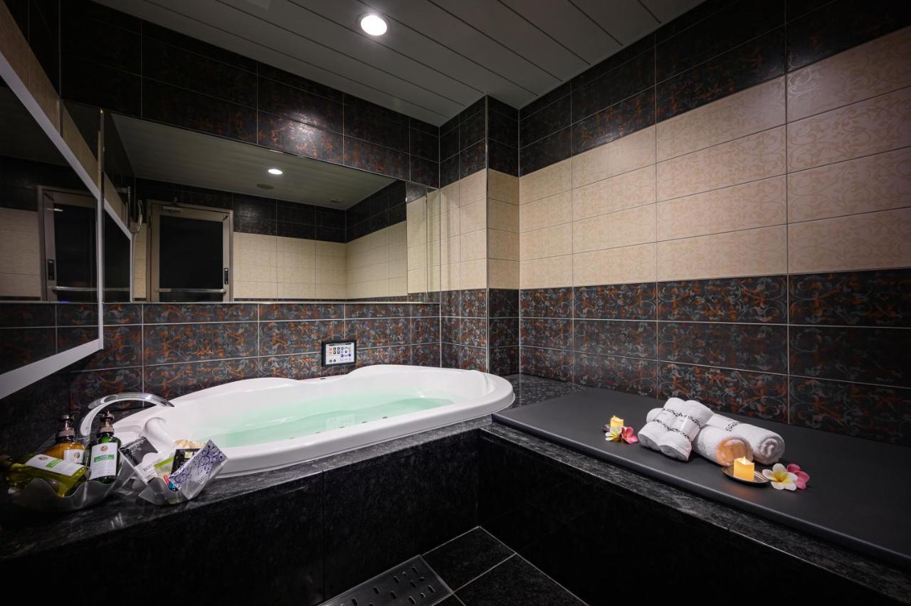 Hotel Dior7つくば Tsuchiura Exteriör bild